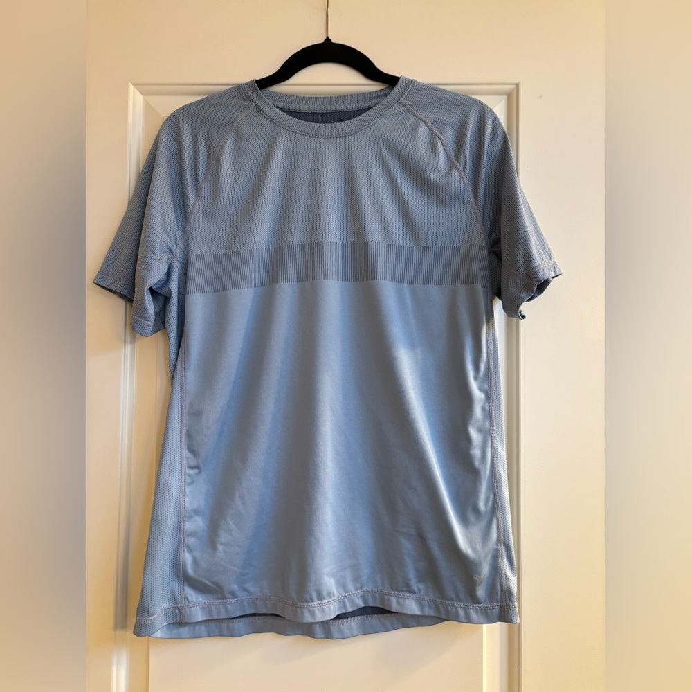 Old Navy Light Blue Short Sleeve Tee